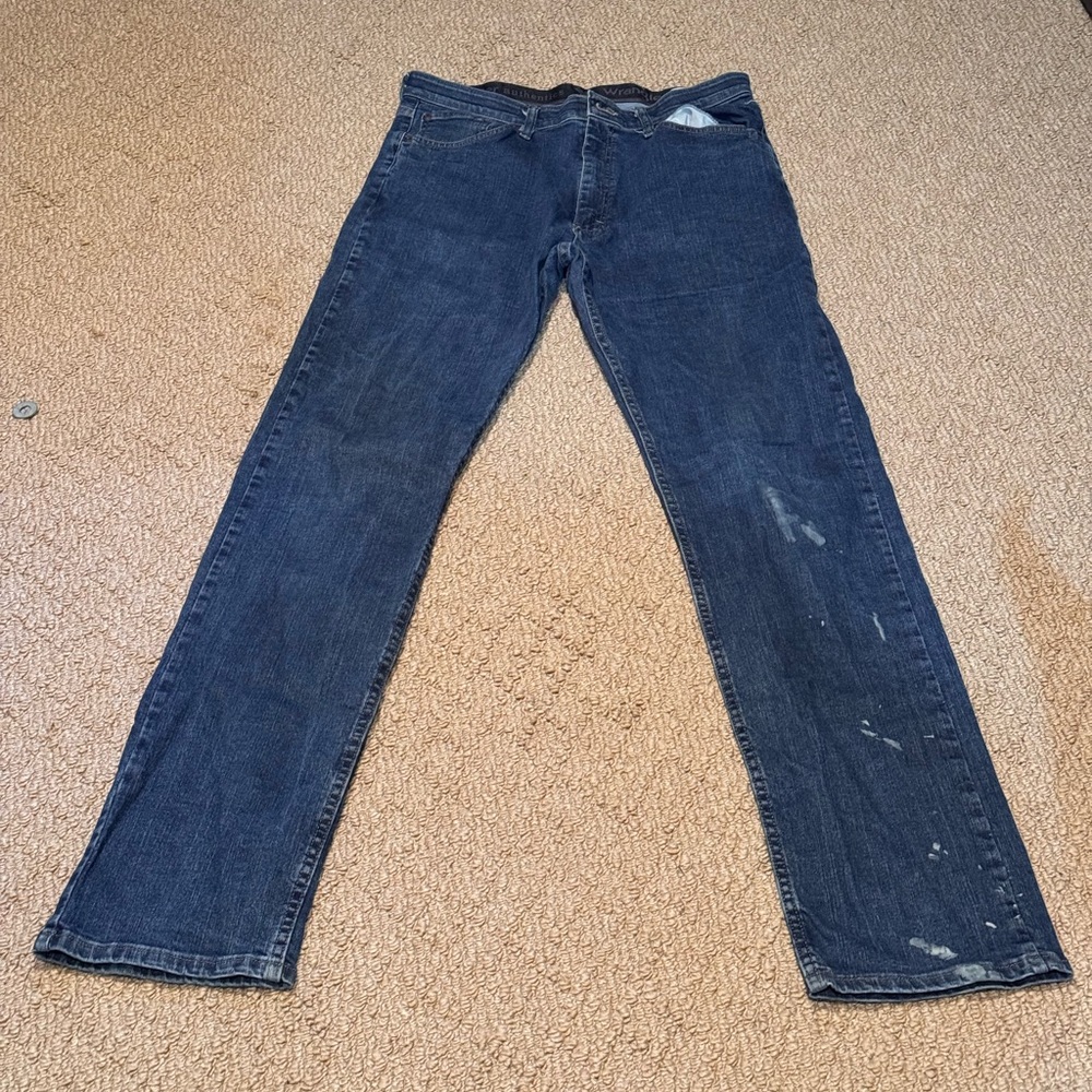 CRAFT FABRIC / DENIM / UPCYCLE / BIG DEAL Wrangler Authentics Jeans 34x36